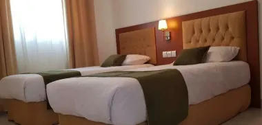 هتل ساحل سیمین قشم - اتاق 2 تخته (2 تخت 1 نفره)