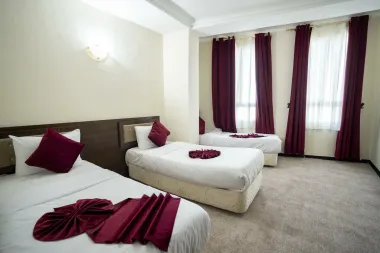 هتل کیمیا چهار قشم - اتاق 3 تخته (3 تخت 1 نفره)