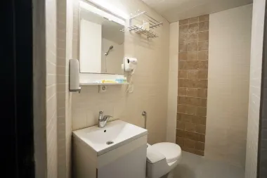 هتل کیمیا چهار قشم - سرویس بهداشتی و حمام