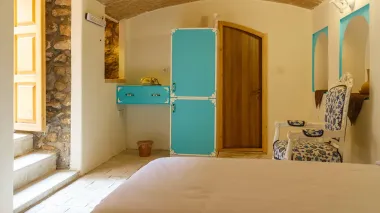 اقامتگاه بومگردی سرای همایونی شیراز - نمای اتاق