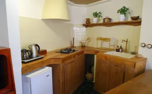 اقامتگاه سنتی راوی شیراز - آشپزخانه