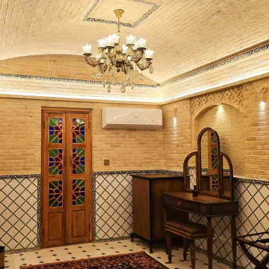 هتل بوتیک عمارت محلاتی شیراز - نمای اتاق