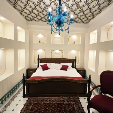 هتل بوتیک عمارت محلاتی شیراز - اتاق 2 تخته (1 تخت 2 نفره)