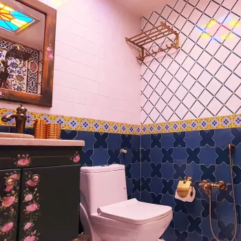 هتل بوتیک عمارت محلاتی شیراز - سرویس بهداشتی و حمام