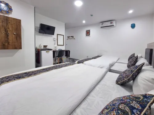 اقامتگاه سنتی سیمرغ شیراز - نمای اتاق