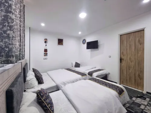 اقامتگاه سنتی سیمرغ شیراز - نمای اتاق