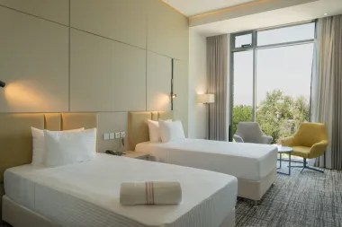 هتل رونیاس شیراز - اتاق 2 تخته (2 تخت 1 نفره)