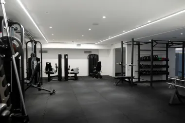 هتل رونیاس شیراز - مجموعه ورزشی