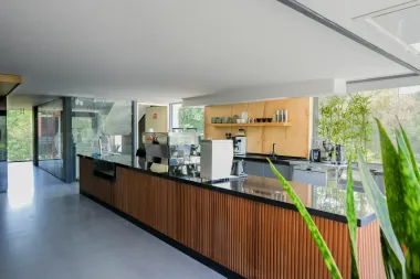 هتل رونیاس شیراز - کافی شاپ