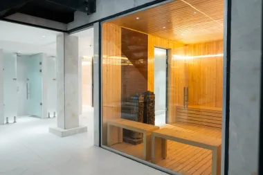 هتل رونیاس شیراز - مجموعه آبی (سونا)