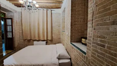 اقامتگاه سنتی طاوسی شیراز - اتاق 2 تخته (1 تخت 2 نفره)