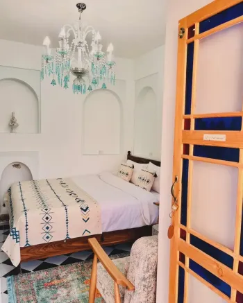 هتل بوتیک ایراندخت شیراز - اتاق 2 تخته (1 تخت 2 نفره)