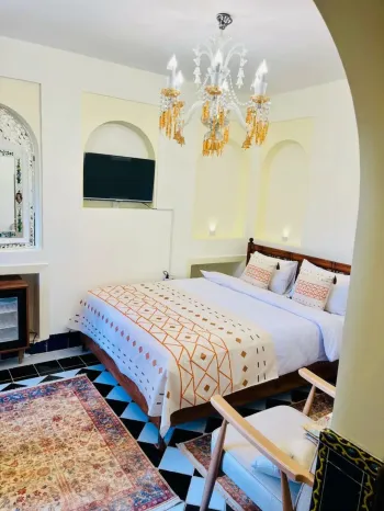 هتل بوتیک ایراندخت شیراز - اتاق 2 تخته (1 تخت 2 نفره)