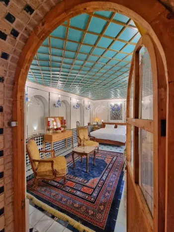 هتل بوتیک ایراندخت شیراز - اتاق 2 تخته (1 تخت 2 نفره)