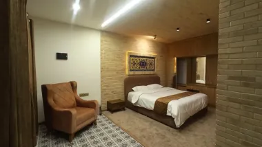 هتل بوتیک گیسو شیراز - اتاق 2 تخته (1 تخت 2 نفره)