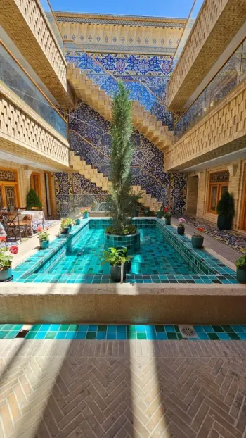 هتل بوتیک گیسو شیراز - نمای محوطه