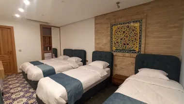 هتل بوتیک گیسو شیراز - اتاق 4 تخته 