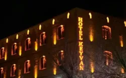 هتل کیوان شیراز - نمای بیرونی 