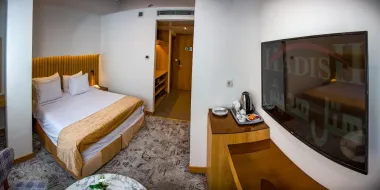 هتل هدیش شیراز - اتاق 2 تخته (1 تخت 2 نفره)