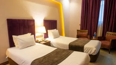 هتل تالار شیراز - اتاق 2 تخته (2 تخت 1 نفره)