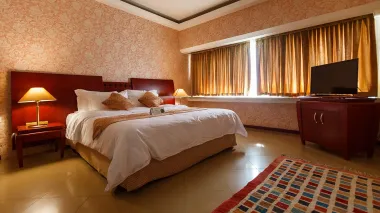 هتل هما شیراز - اتاق 2 تخته (1 تخت 2 نفره)