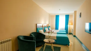 هتل ارگ شیراز - اتاق 3 تخته (3 تخت 1 نفره)