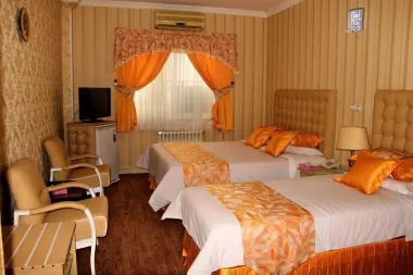 هتل پارسه شیراز - اتاق 3 تخته (1 تخت 2 نفره 1 تخت 1 نفره)