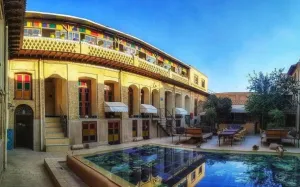 هتل سنتی نیایش شیراز - نمای محوطه