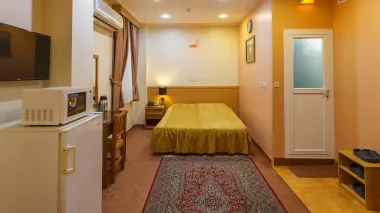 هتل ساسان شیراز - اتاق 2 تخته (1 تخت 2 نفره)