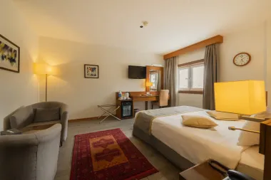 هتل الیزه شیراز - اتاق 2 تخته (1 تخت 2 نفره)