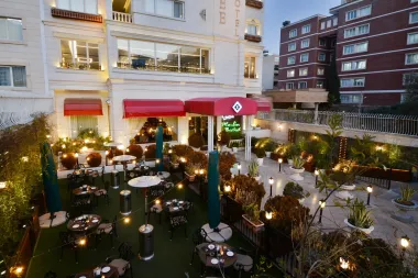 هتل الیزه شیراز - نمای بیرونی