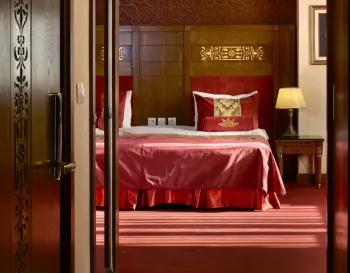 هتل زندیه شیراز - اتاق 2 تخته (1 تخت 2 نفره)