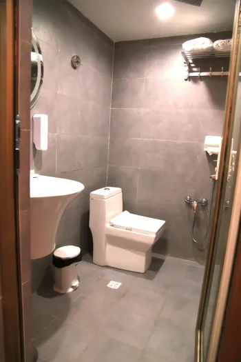 هتل فارس شیراز - سرویس بهداشتی و حمام