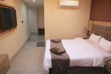 هتل فارس شیراز - اتاق 2 تخته (1 تخت 2 نفره)