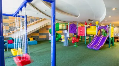 هتل بزرگ شیراز - فضای بازی کودکان