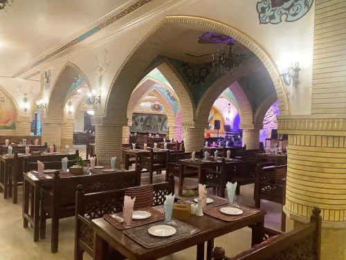 هتل آریانا شیراز - رستوران