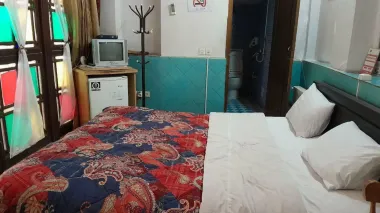 اقامتگاه سنتی گلشن شیراز - اتاق 2 تخته (1 تخت 2 نفره)