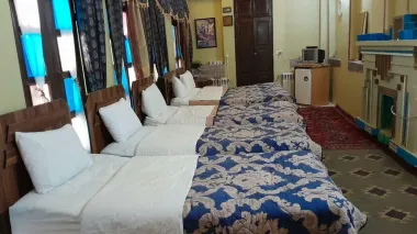 اقامتگاه سنتی گلشن شیراز - نمای اتاق 