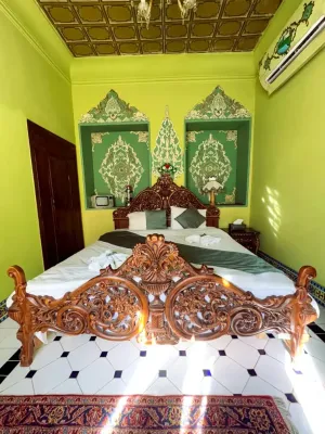 هتل داروش شیراز - اتاق 2 تخته (1 تخت 2 نفره)