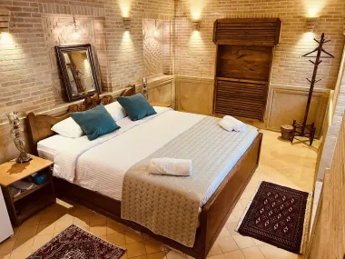 هتل بوتیک شمس الملوک شیراز - اتاق 2 تخته (1 تخت 2 نفره)