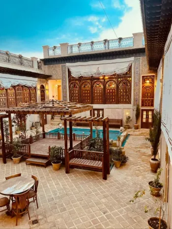 هتل بوتیک شمس الملوک شیراز - نمای محوطه