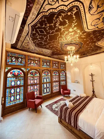 هتل بوتیک شمس الملوک شیراز - اتاق 2 تخته (1 تخت 2 نفره)