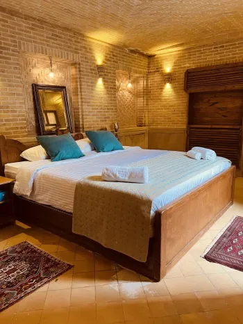 هتل بوتیک شمس الملوک شیراز - اتاق 2 تخته (1 تخت 2 نفره)