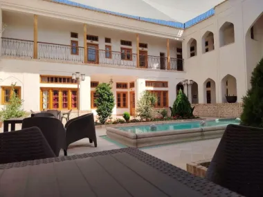 هتل ساباط اصفهان - نمای محوطه