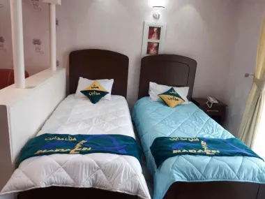 هتل مدائن بندر انزلی - اتاق 2 تخته (2 تخت 1 نفره)