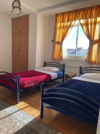 هتل امیران بندر انزلی - اتاق 2 تخته (2 تخت 1 نفره)