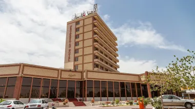 هتل نگارستان کاشان - نمای بیرونی 