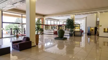 هتل نگارستان کاشان - لابی