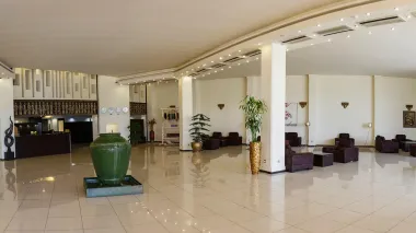 هتل نگارستان کاشان - لابی