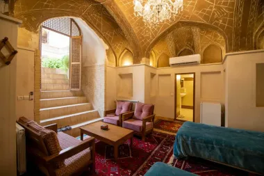 اقامتگاه سنتی احسان کاشان - نمای اتاق